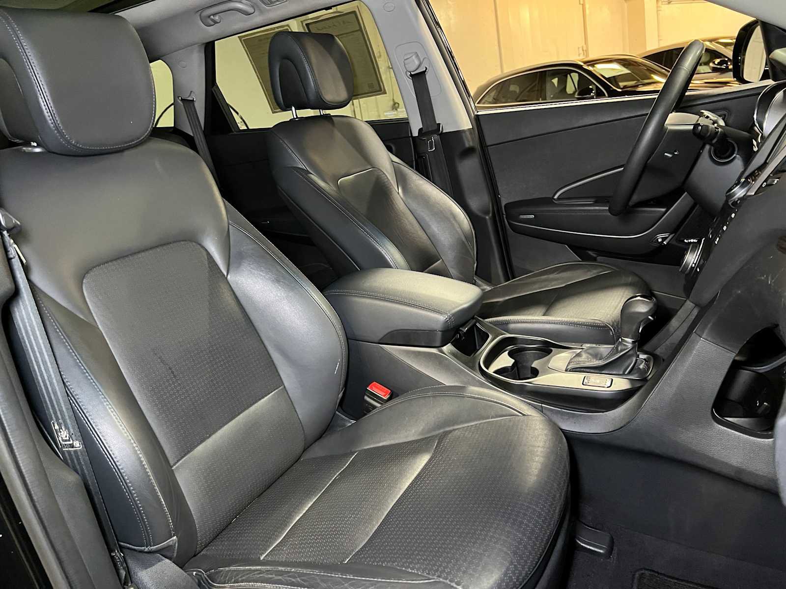 Used 2014 Hyundai Santa Fe Limited w/ Ultimate Package 07 image 13