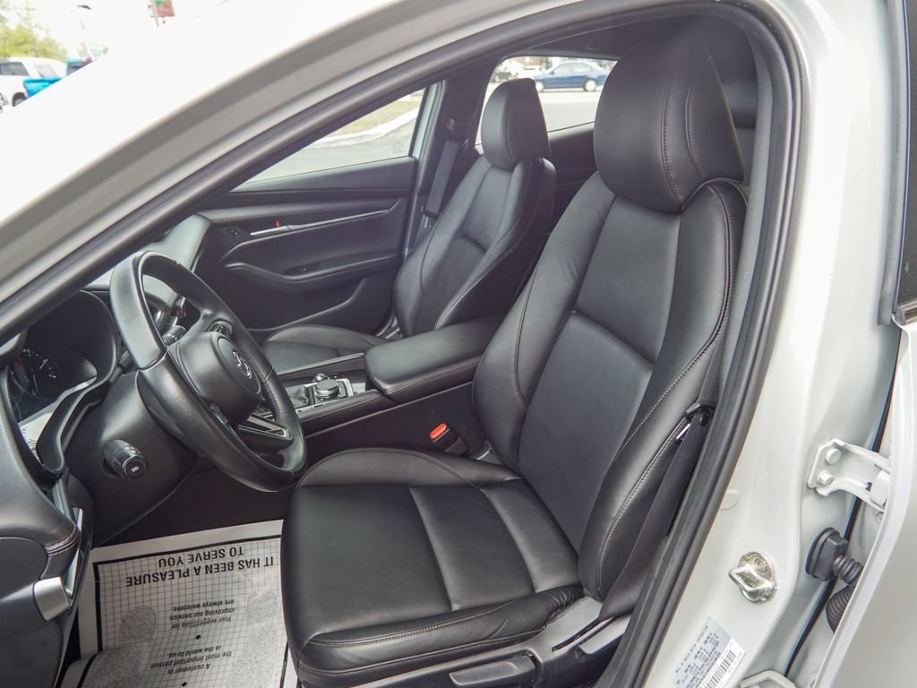 Used 2024 MAZDA MAZDA3 s FWD image 19