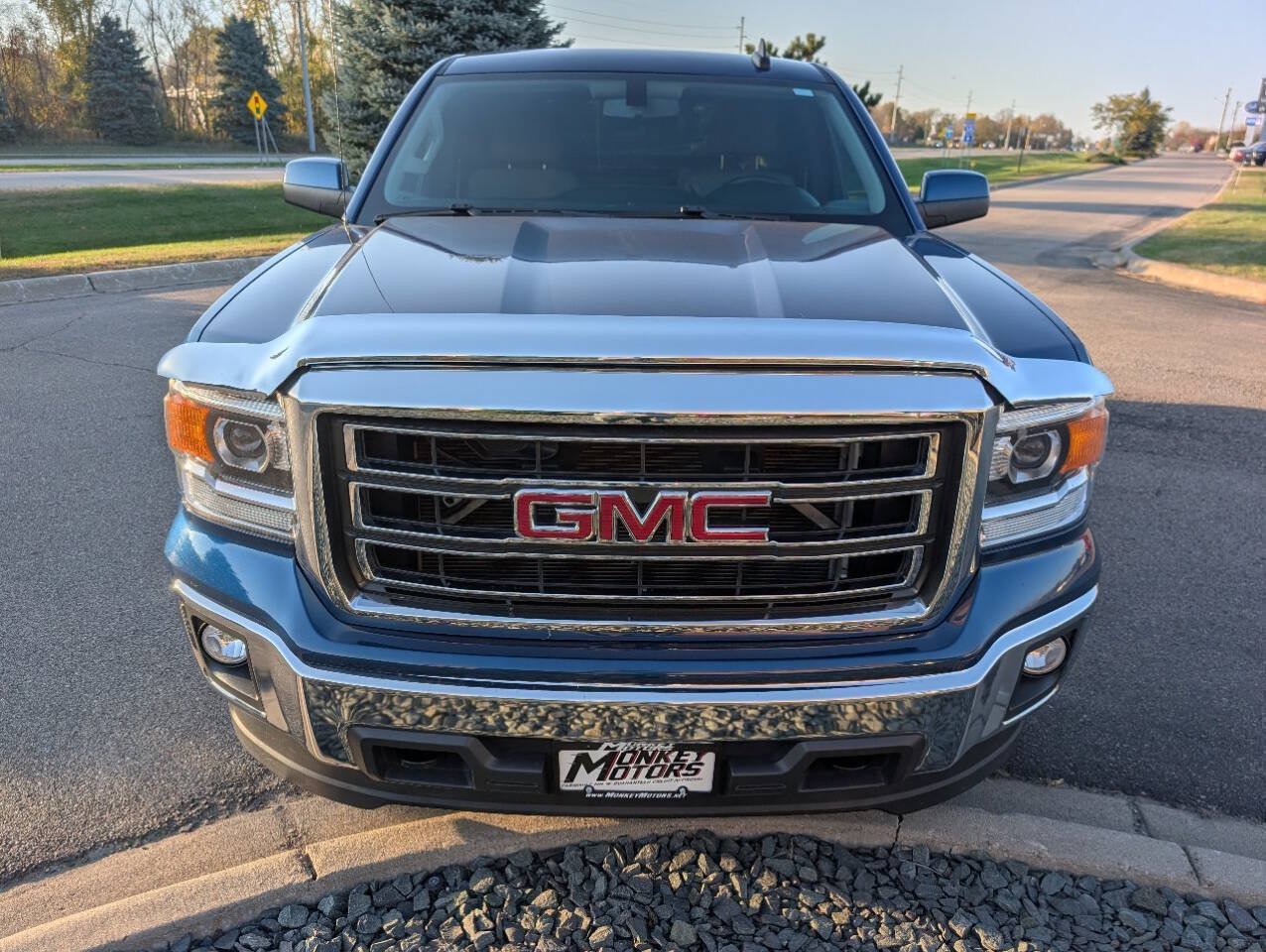 Used 2015 GMC Sierra 1500 SLE w/ SLE Preferred Package AWD/4WD image 4