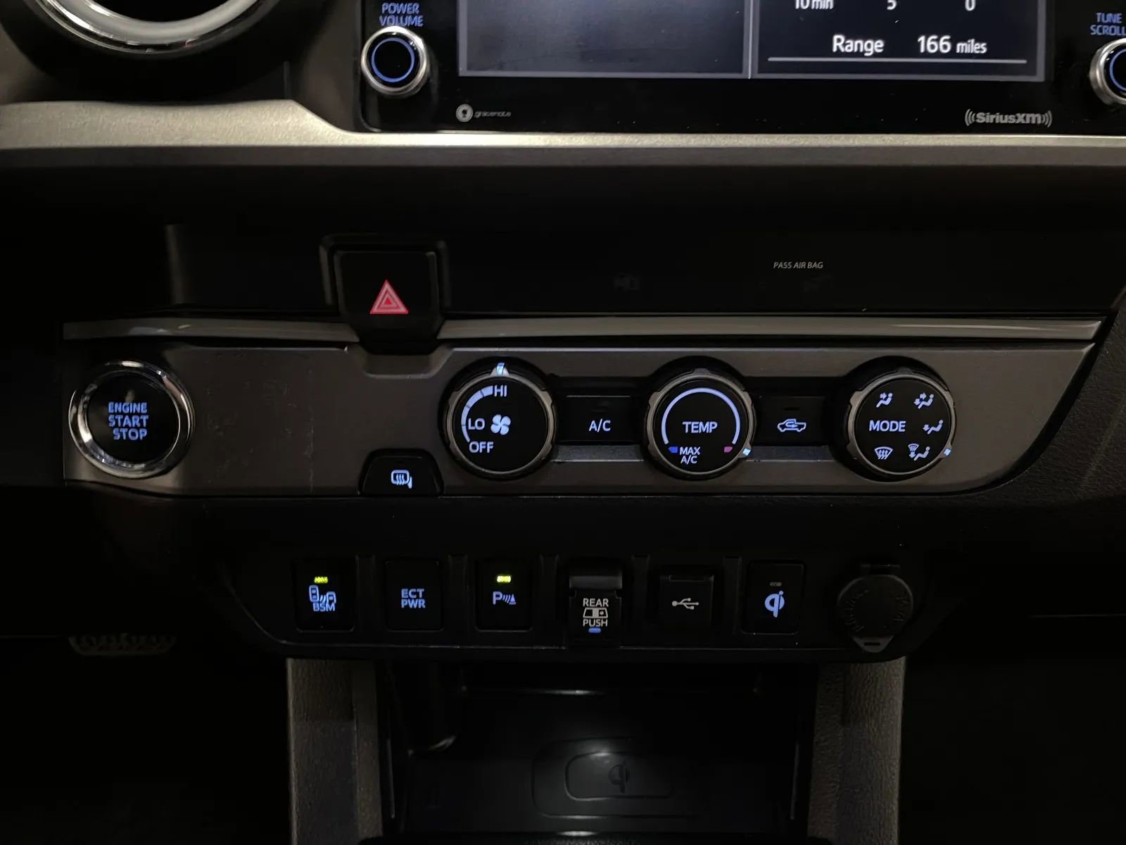 Used 2020 Toyota Tacoma TRD Sport w/ Technology Package image 34