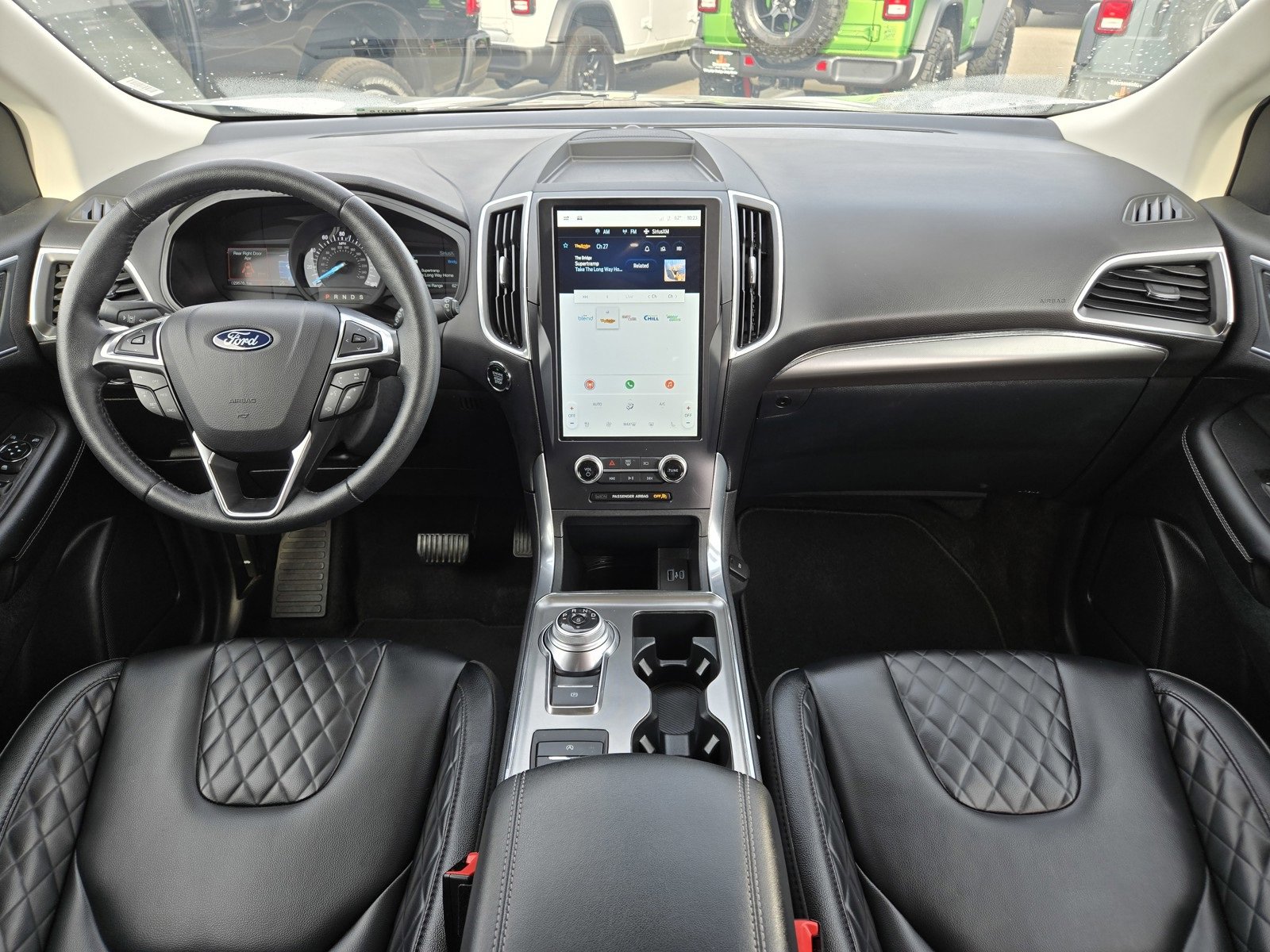 Used 2024 Ford Edge Titanium image 11