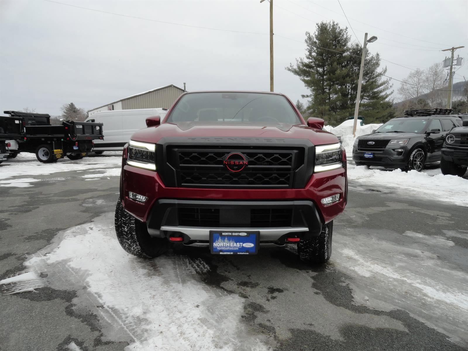 Used 2022 Nissan Frontier PRO-4X w/ Pro-4X Premium Package image 2