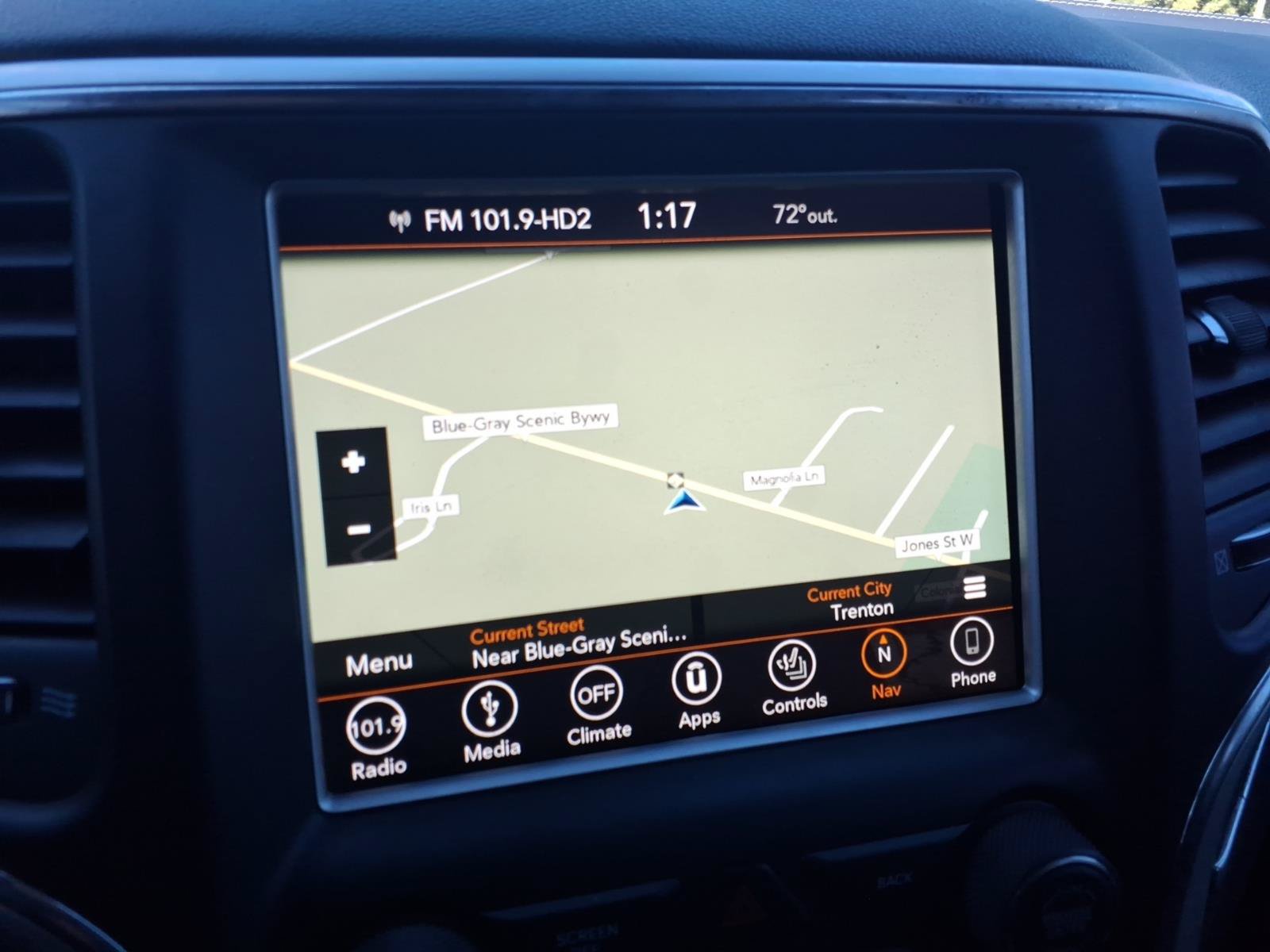 Used 2015 Jeep Grand Cherokee SRT w/ Trailer Tow Group IV AWD/4WD image 21