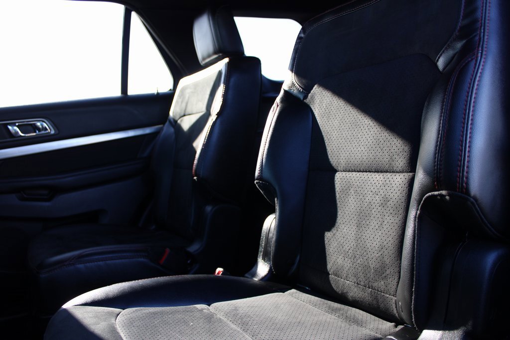 Used 2019 Ford Explorer XLT w/ Equipment Group 202A image 20