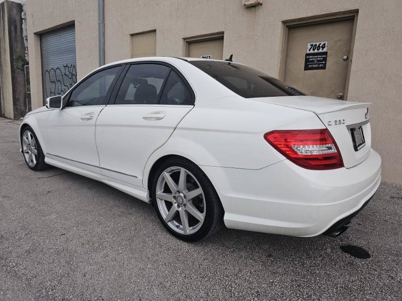 Used 2014 Mercedes-Benz C 250 Sedan image 12