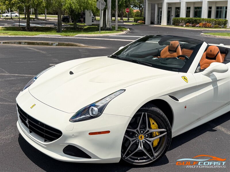 Used 2017 Ferrari California T RWD image 9