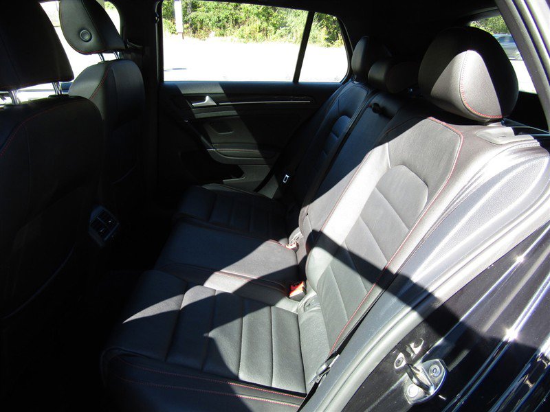 Used 2017 Volkswagen GTI SE image 51