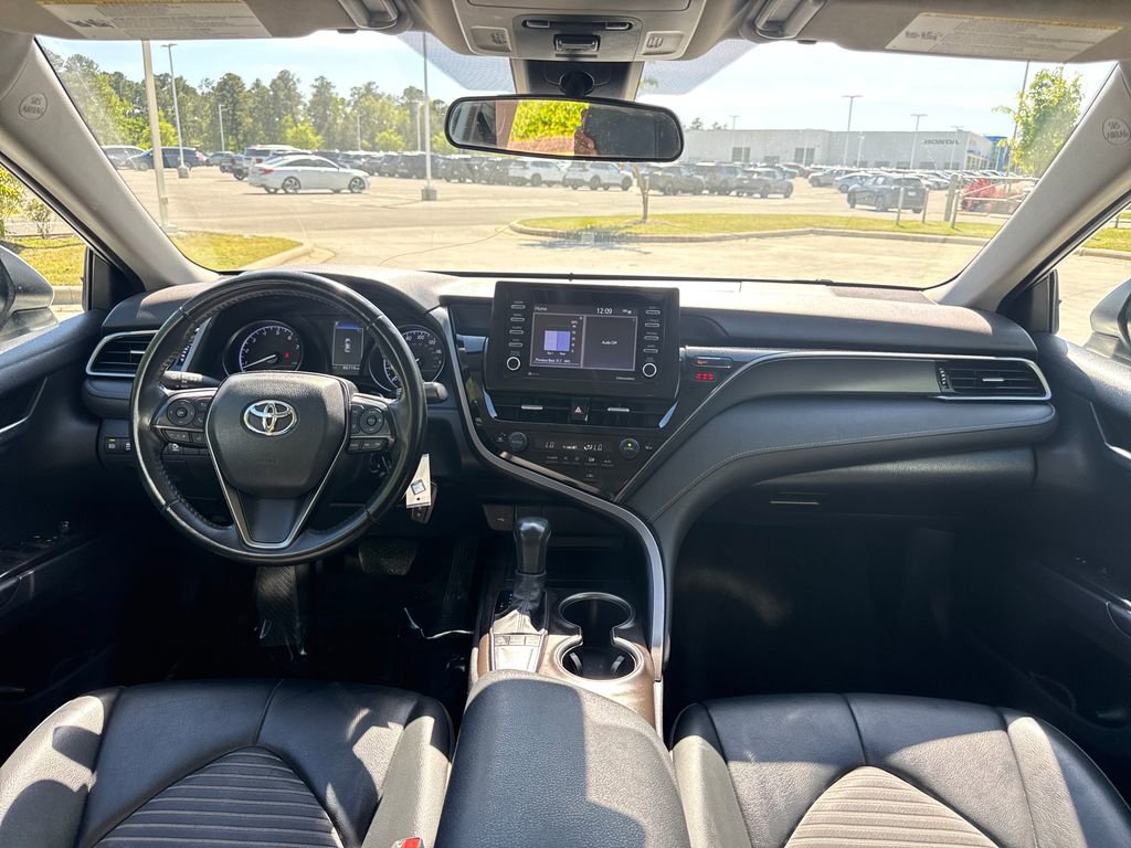 Used 2023 Toyota Camry SE FWD image 18