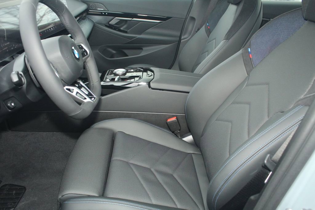 New 2026 BMW 530i w/ M Sport Package image 19