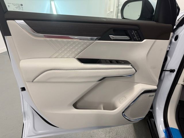 New 2026 GMC Acadia Denali image 14