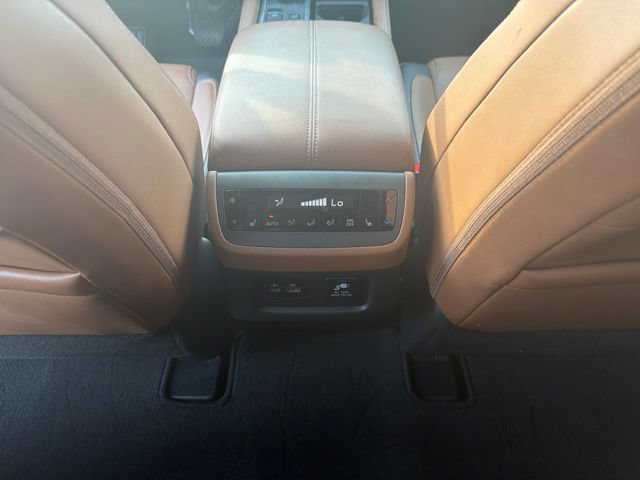 Used 2025 Nissan Pathfinder Platinum w/ Cargo Package AWD/4WD image 18