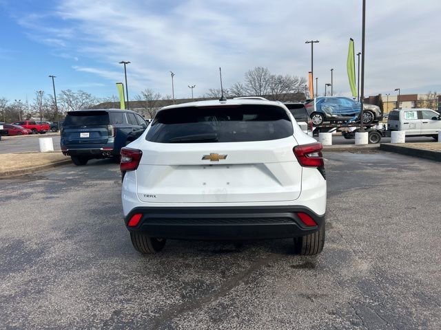 New 2026 Chevrolet Trax LS w/ LS Convenience Package image 4