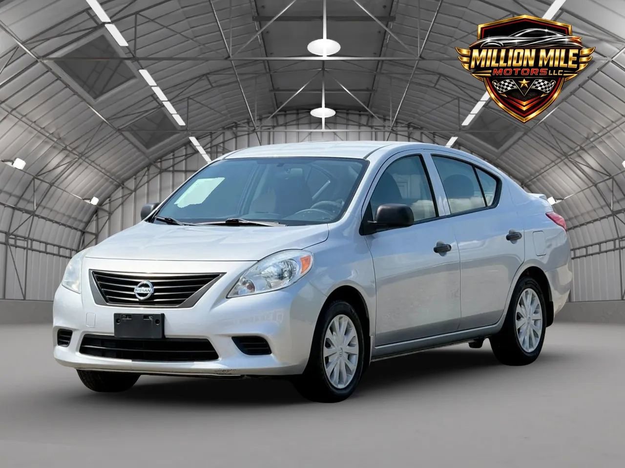 Used 2014 Nissan Versa S Plus FWD image 6