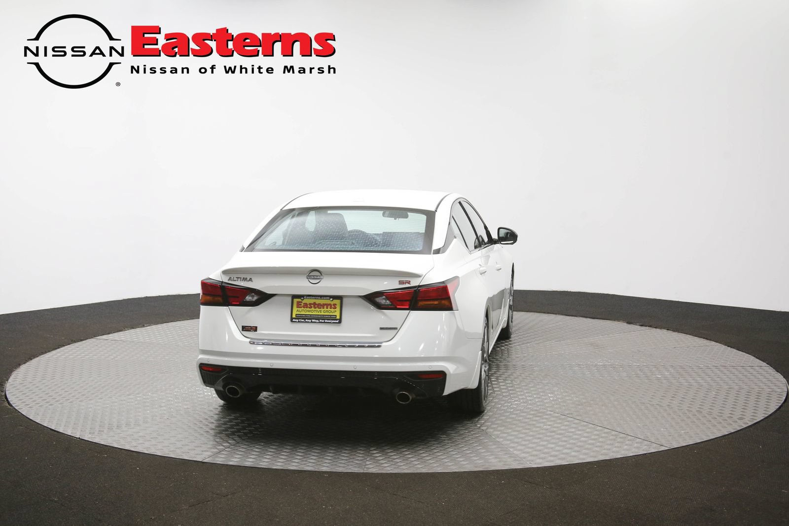 Used 2023 Nissan Altima 2.0 SR FWD image 37