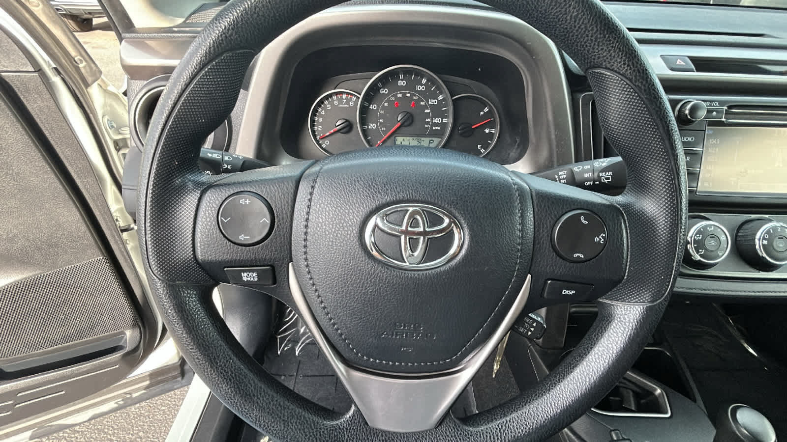 Used 2016 Toyota RAV4 LE AWD/4WD image 18