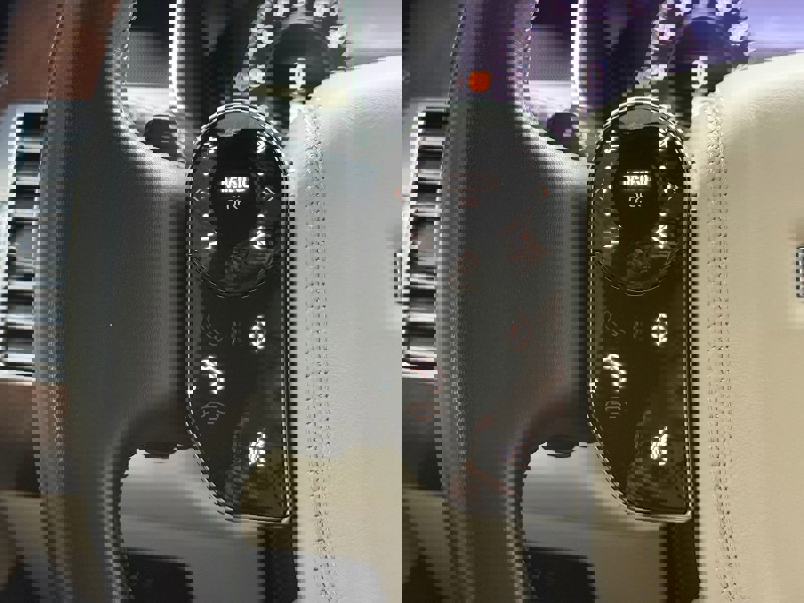 Used 2019 Land Rover Range Rover Supercharged image 16