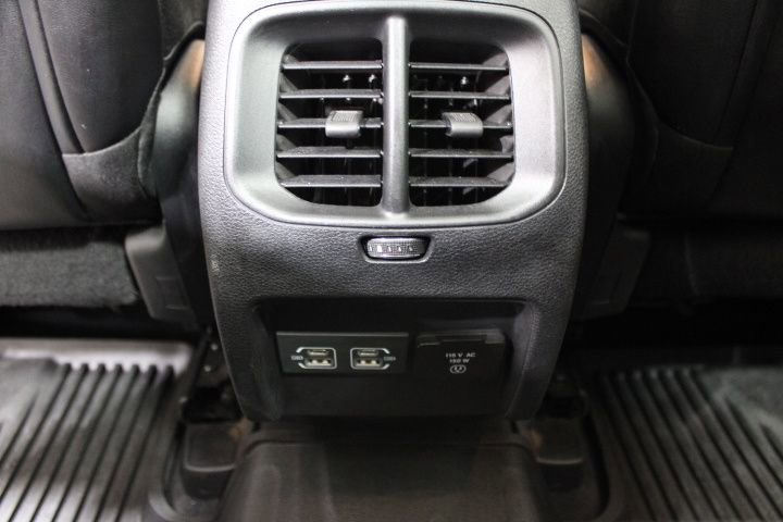 Used 2022 Jeep Cherokee Limited image 28