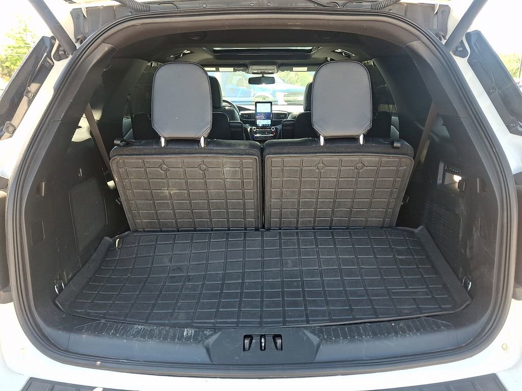Used 2023 Ford Explorer ST w/ Equipment Group 401A AWD/4WD image 32