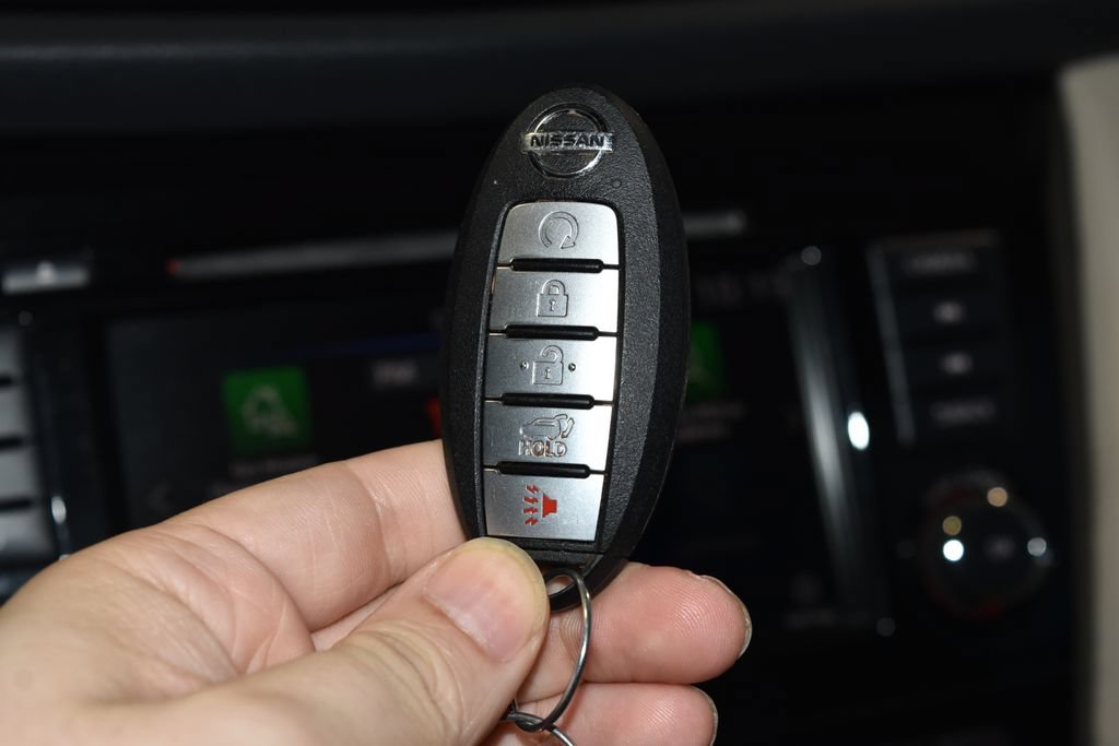 Used 2019 Nissan Rogue SL w/ Premium Package AWD/4WD image 17