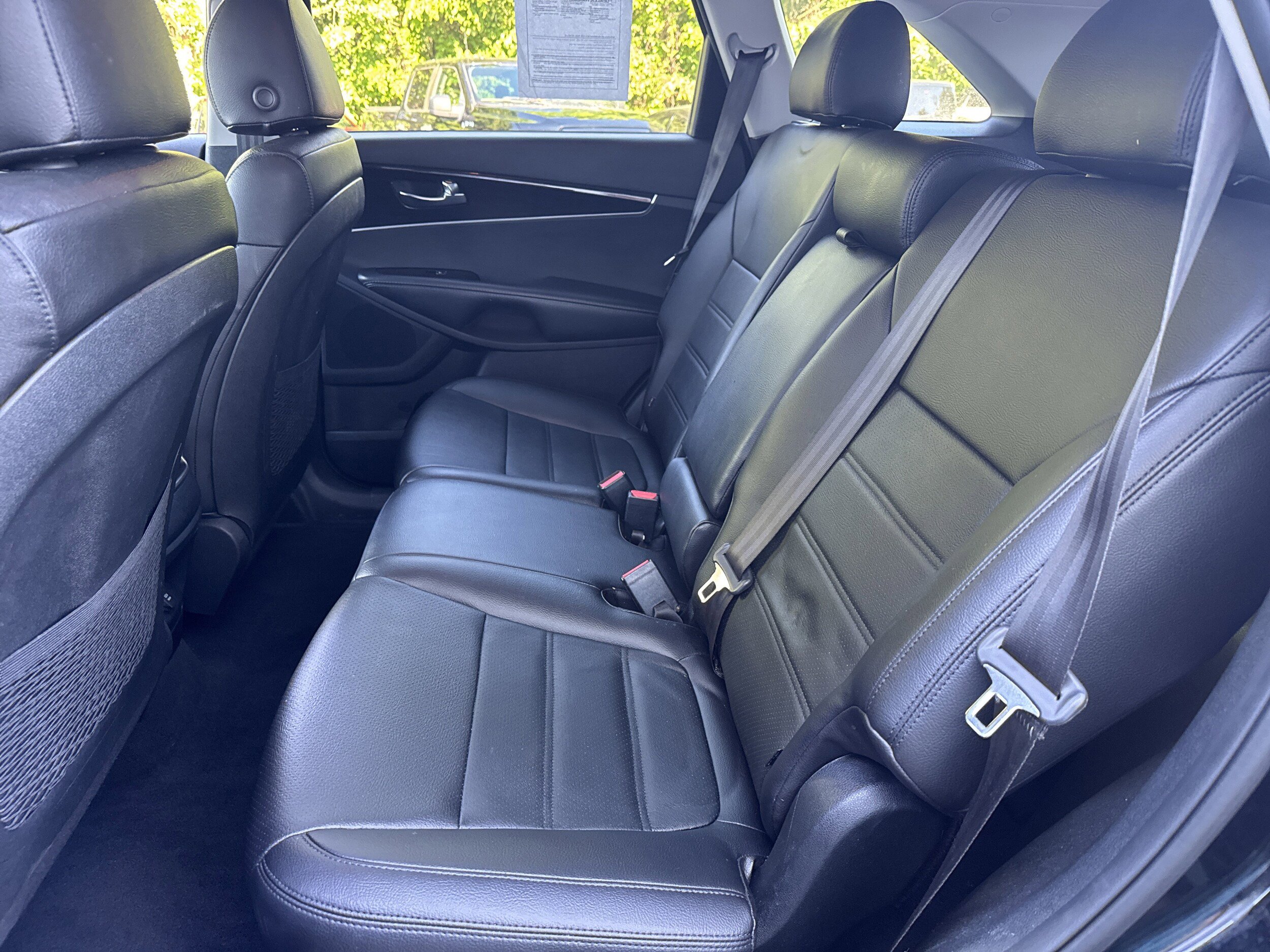 Used 2019 Kia Sorento S FWD image 8