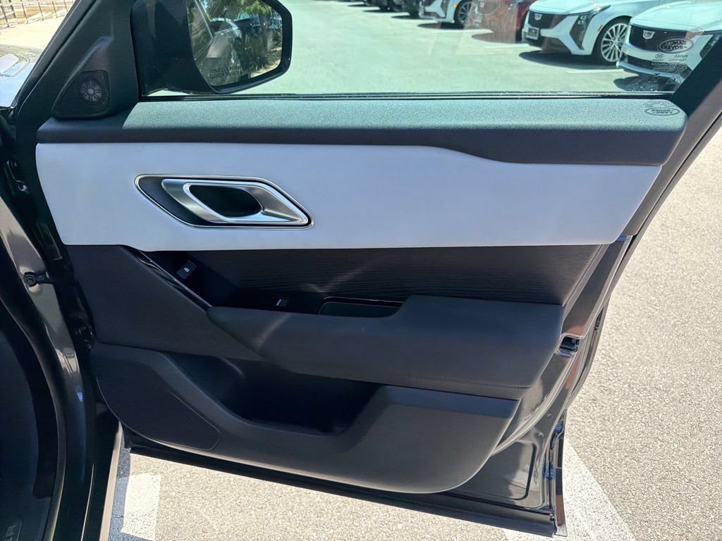 Used 2024 Land Rover Range Rover Velar Dynamic SE AWD/4WD image 40