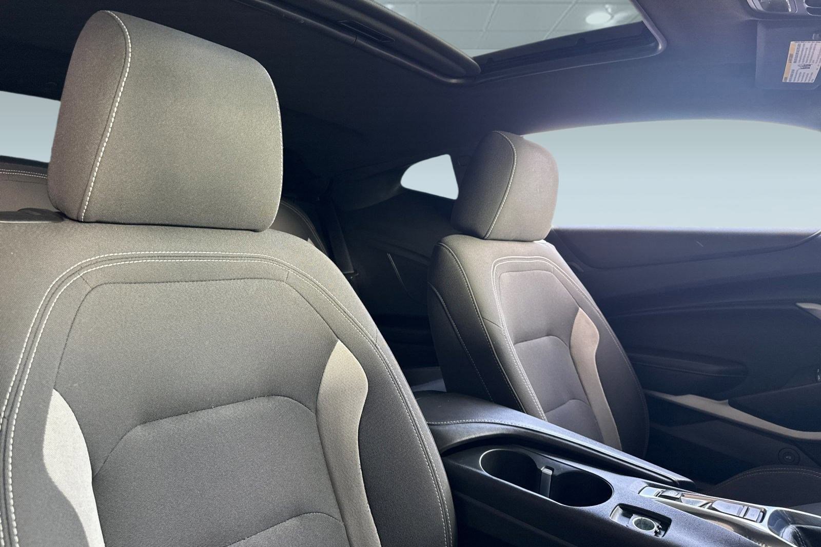 Used 2022 Chevrolet Camaro LT w/ RS Package image 31