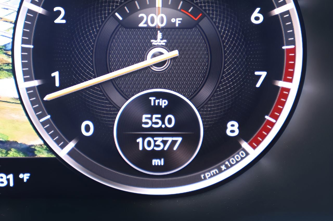 Certified 2023 Bentley Continental GT V8 AWD/4WD image 28