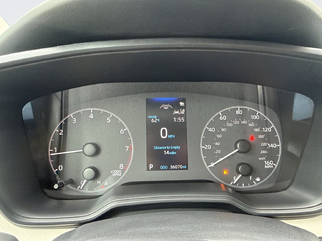 Used 2025 Toyota Corolla LE FWD image 10