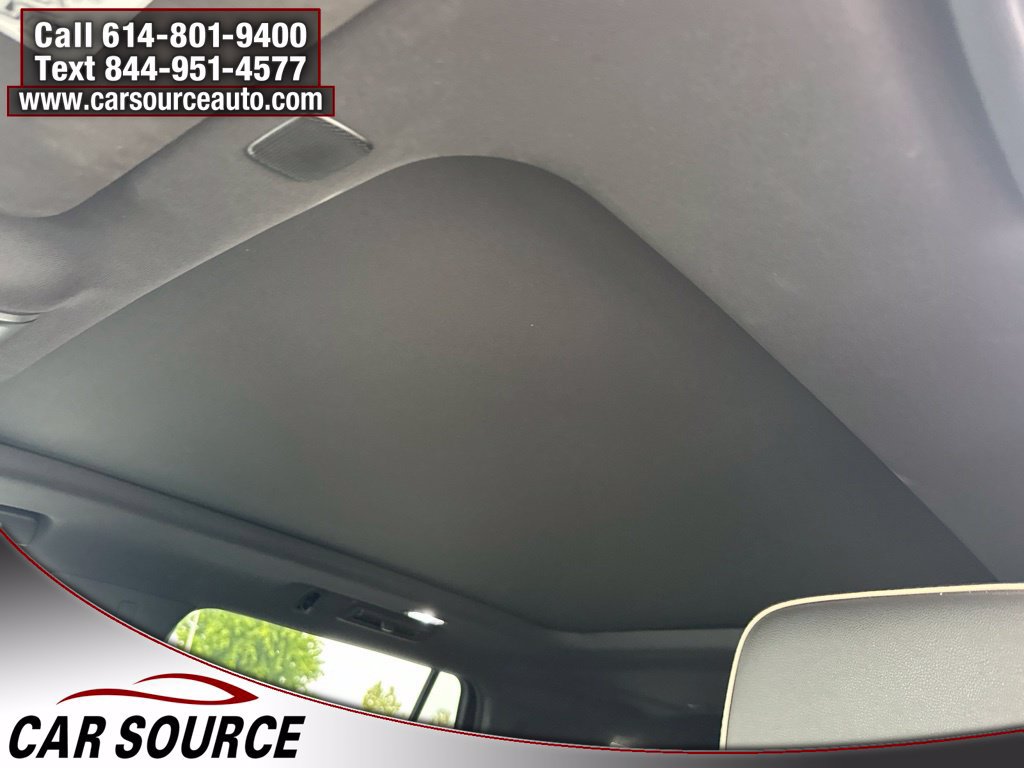 Used 2022 GMC Yukon SLT w/ SLT Premium Package AWD/4WD image 13