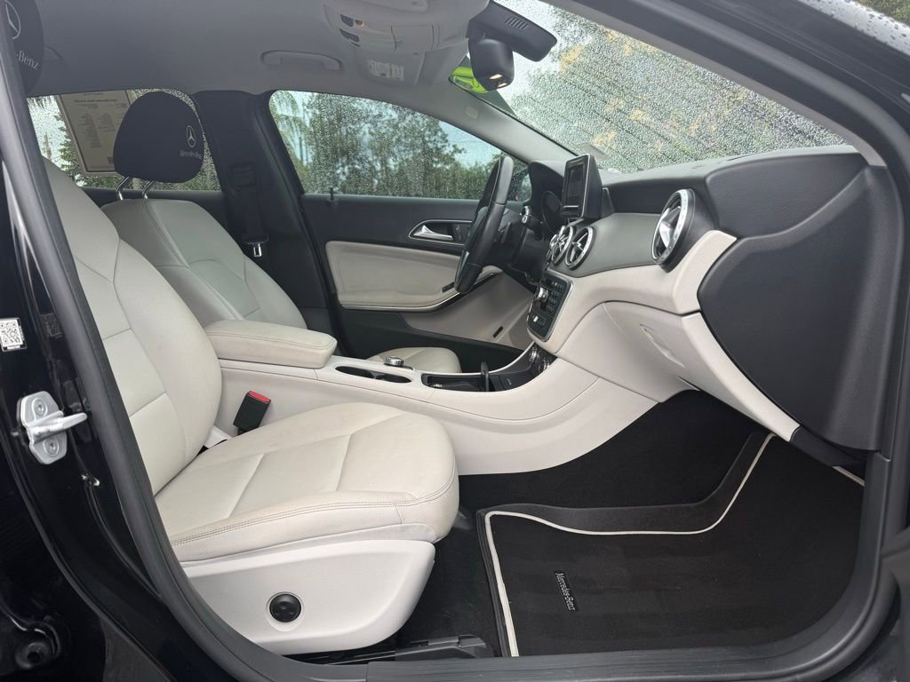 Used 2015 Mercedes-Benz GLA 250 image 24