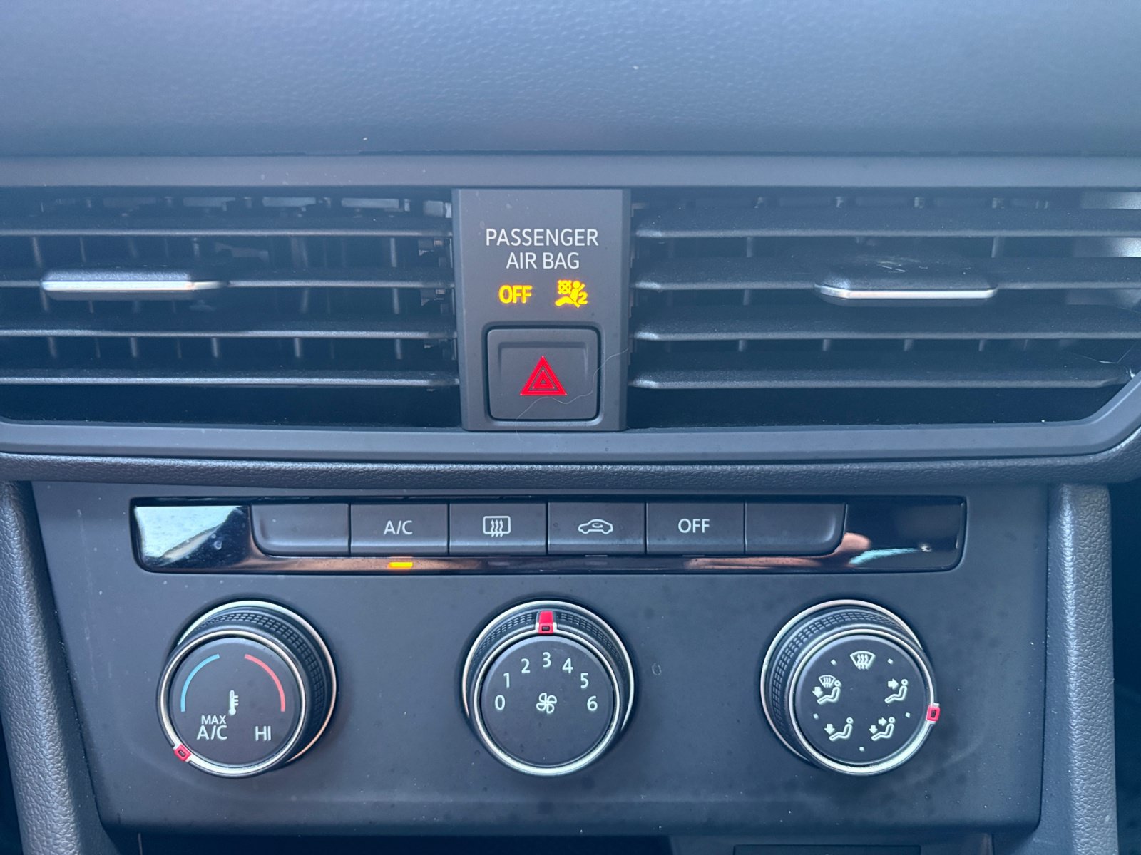 Certified 2022 Volkswagen Jetta Sport FWD image 16