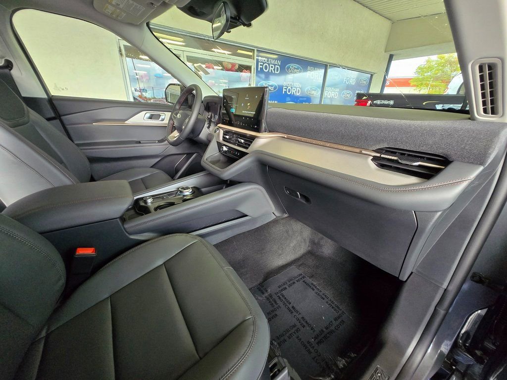 New 2026 Ford Explorer Active w/ Active Comfort Package image 29