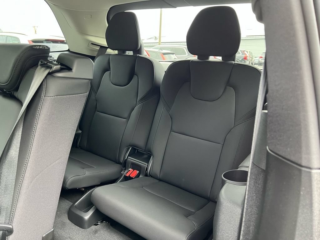 New 2026 Volvo XC90 B6 Plus w/ Protection Package Premier AWD/4WD image 27