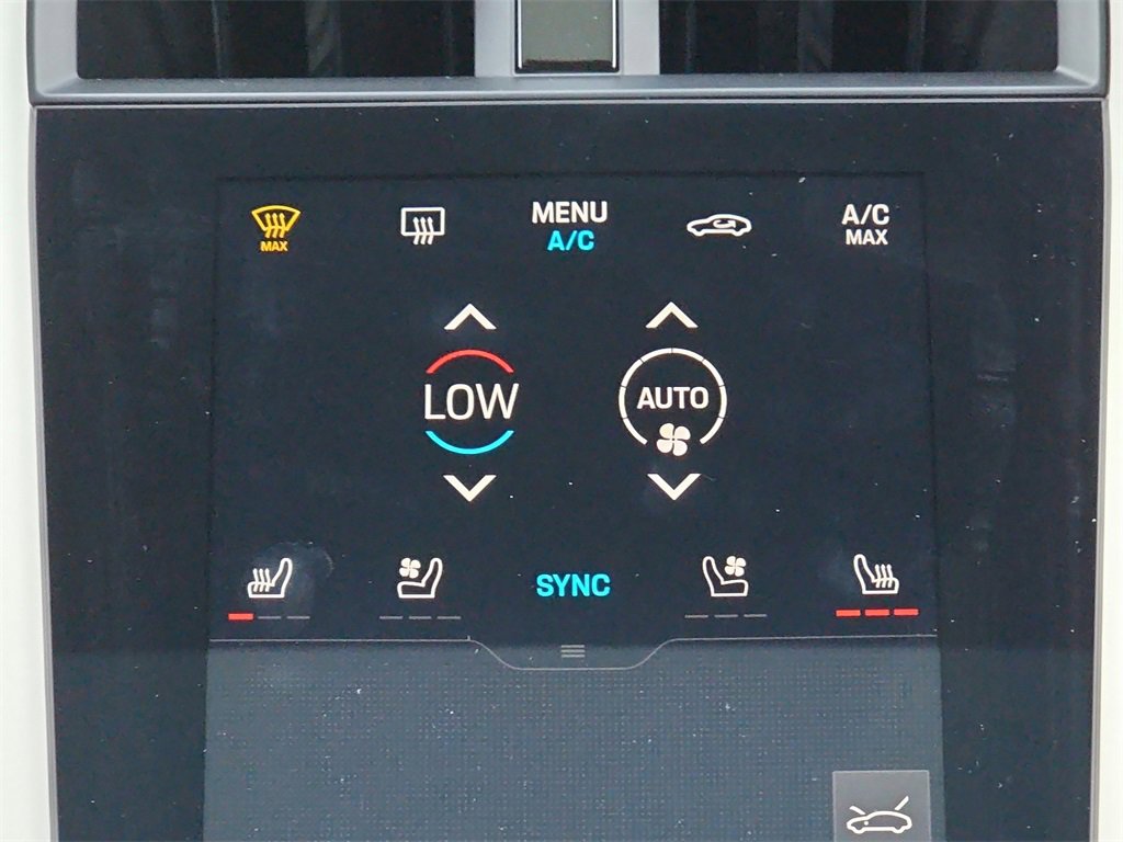 Used 2025 Porsche Taycan Turbo image 13