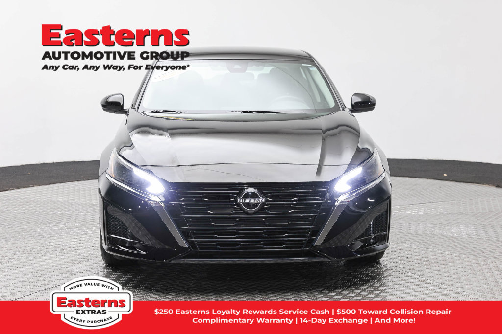Used 2023 Nissan Altima 2.5 S FWD image 3