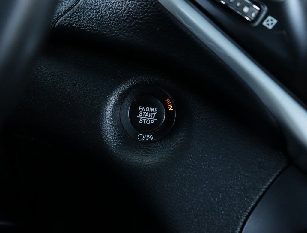 Used 2018 Jeep Cherokee Trailhawk w/ Comfort/Convenience Group image 23