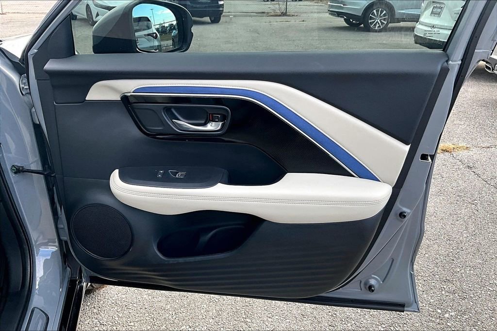 Used 2025 Acura ADX A-Spec image 25