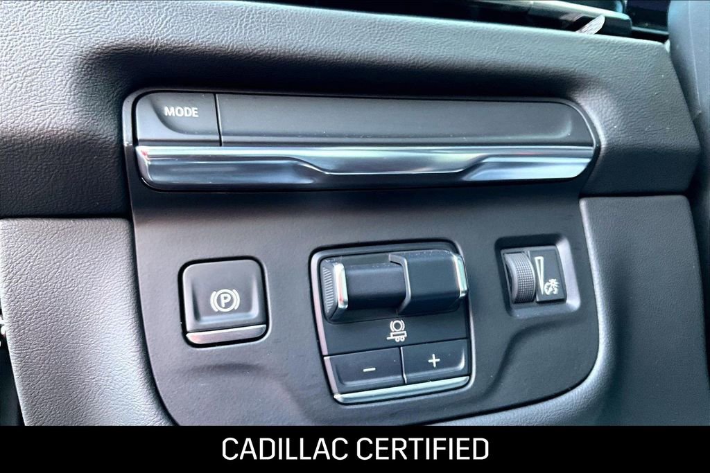 Certified 2025 Cadillac Escalade ESV Premium Luxury RWD image 34