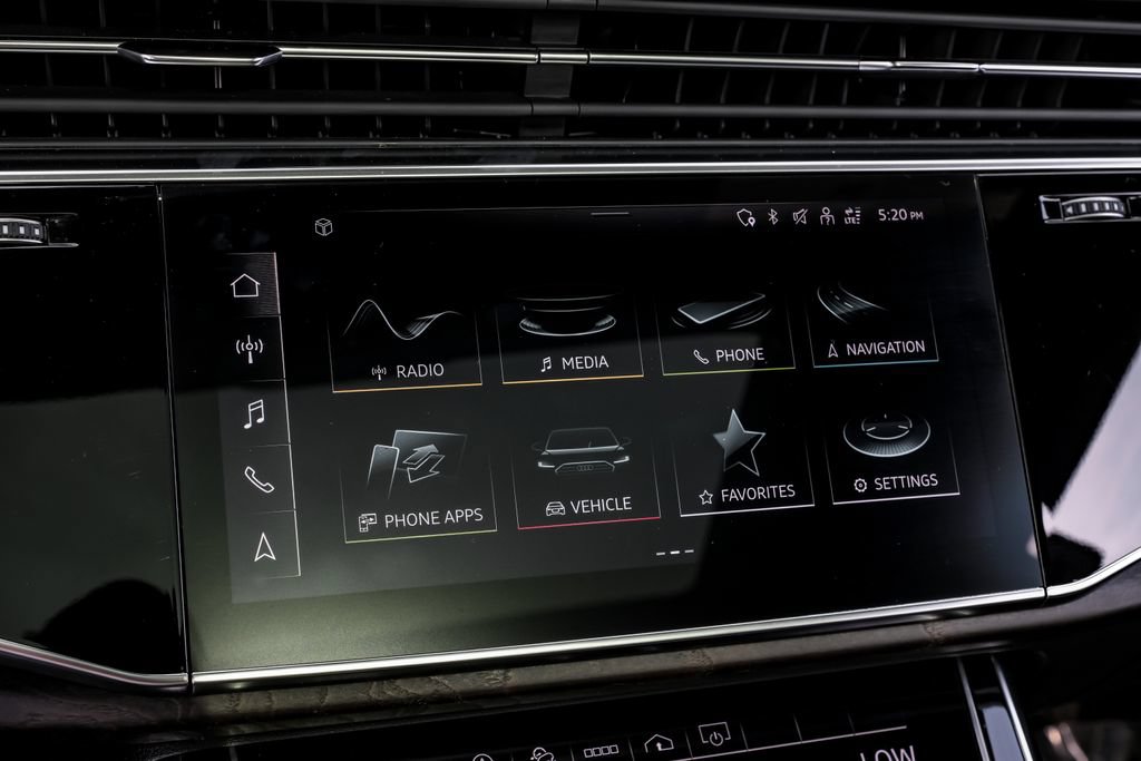 Used 2022 Audi Q8 Premium Plus AWD/4WD image 28