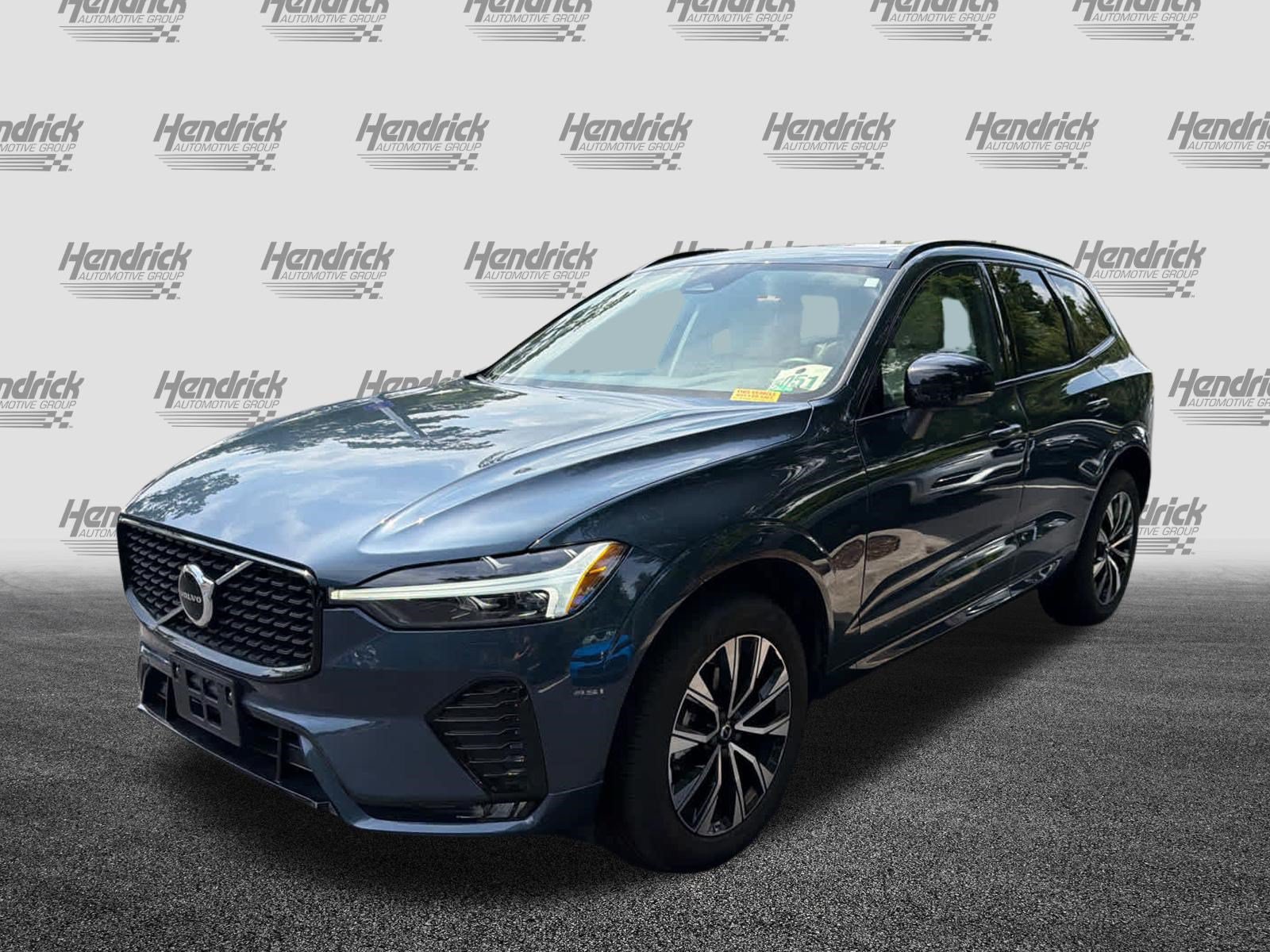 Used 2024 Volvo XC60 B5 Core w/ Climate Package AWD/4WD image 7