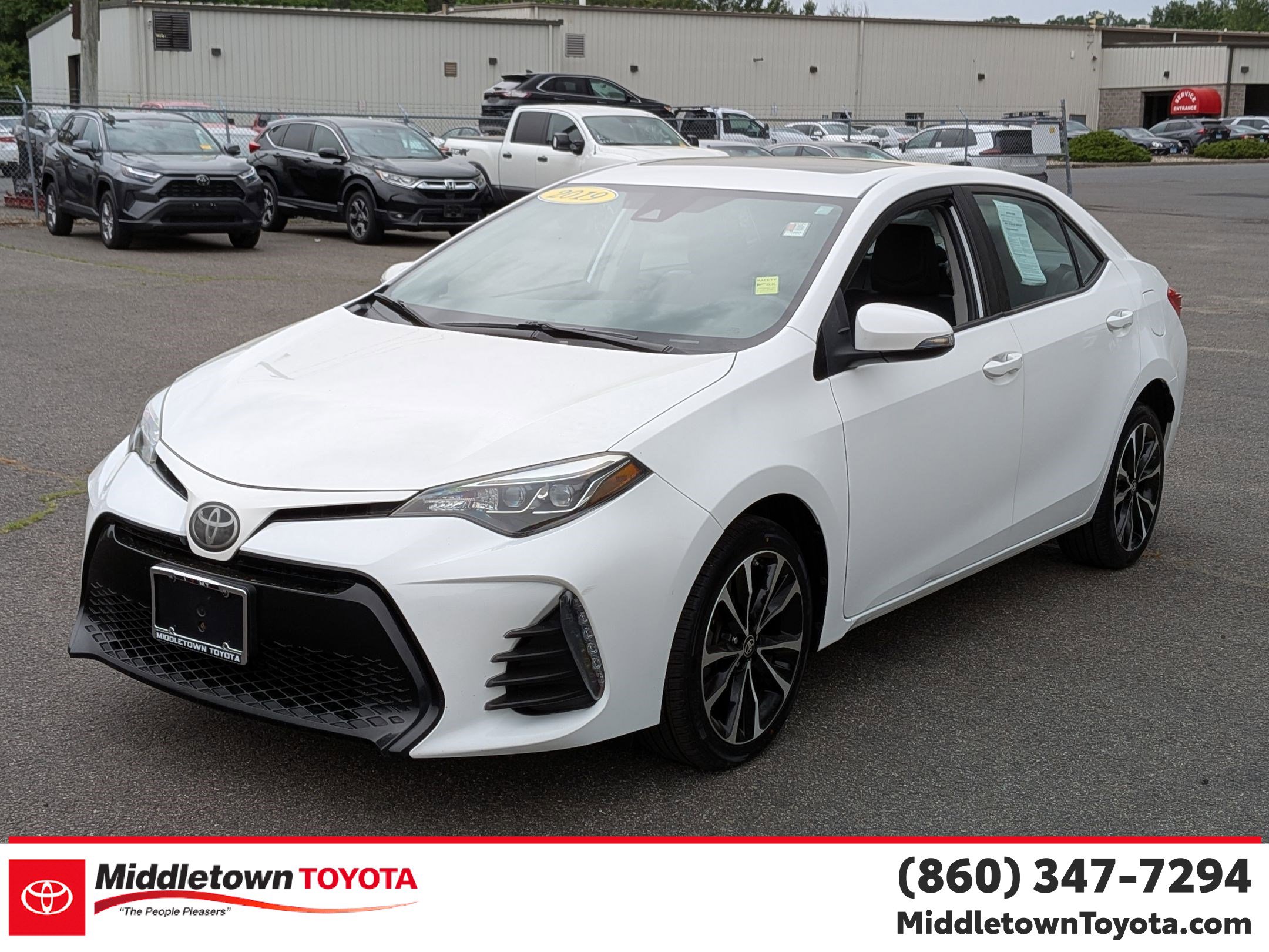 Used 2019 Toyota Corolla SE w/ SE Premium Package FWD image 7
