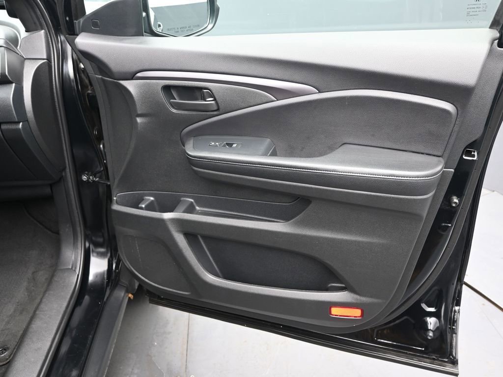 Certified 2023 Honda Passport EX-L image 26