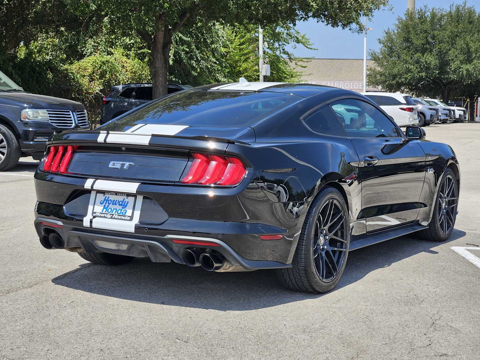 Used 2022 Ford Mustang GT Premium RWD image 5