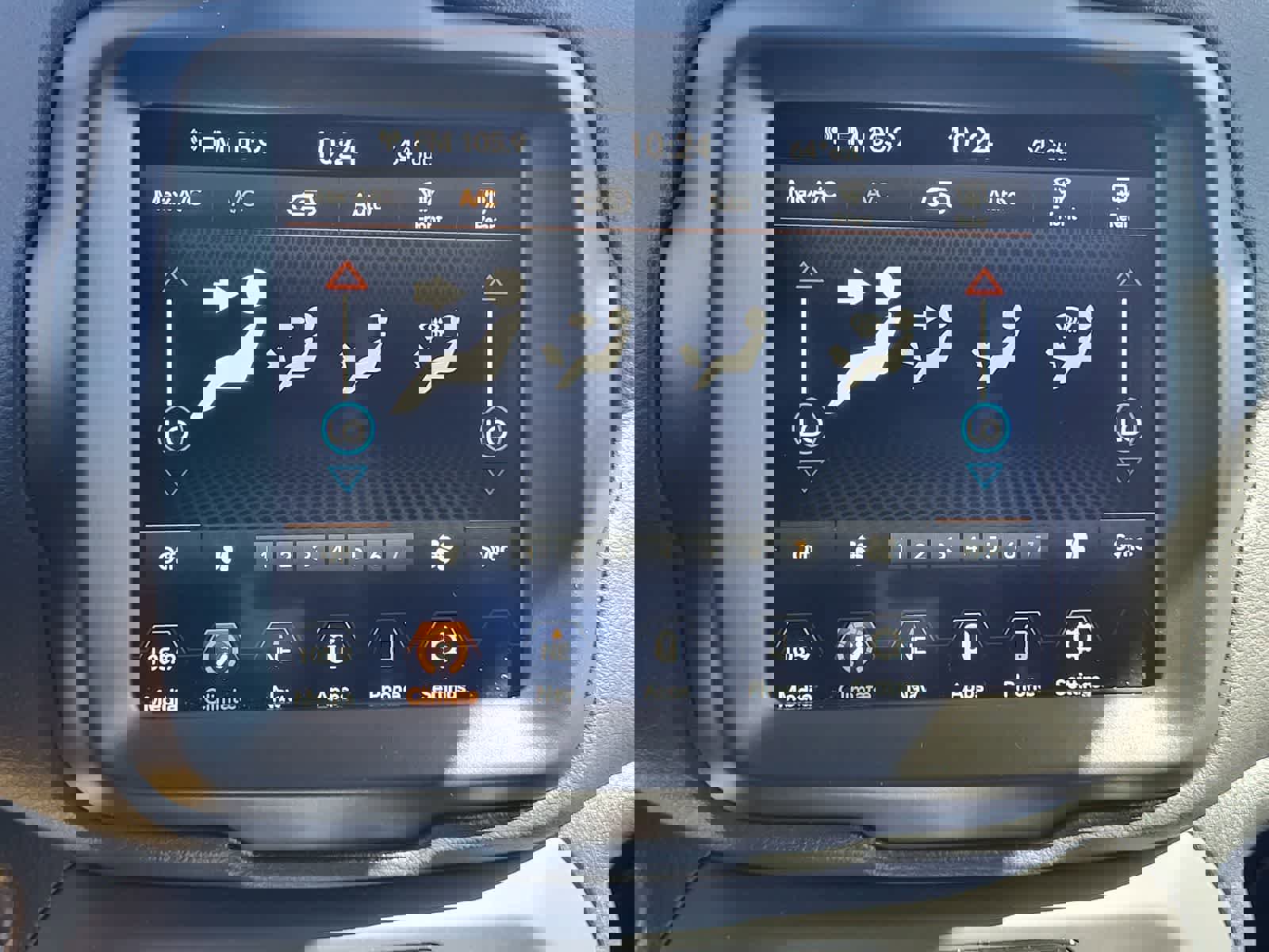 Used 2023 Jeep Renegade Latitude AWD/4WD image 20