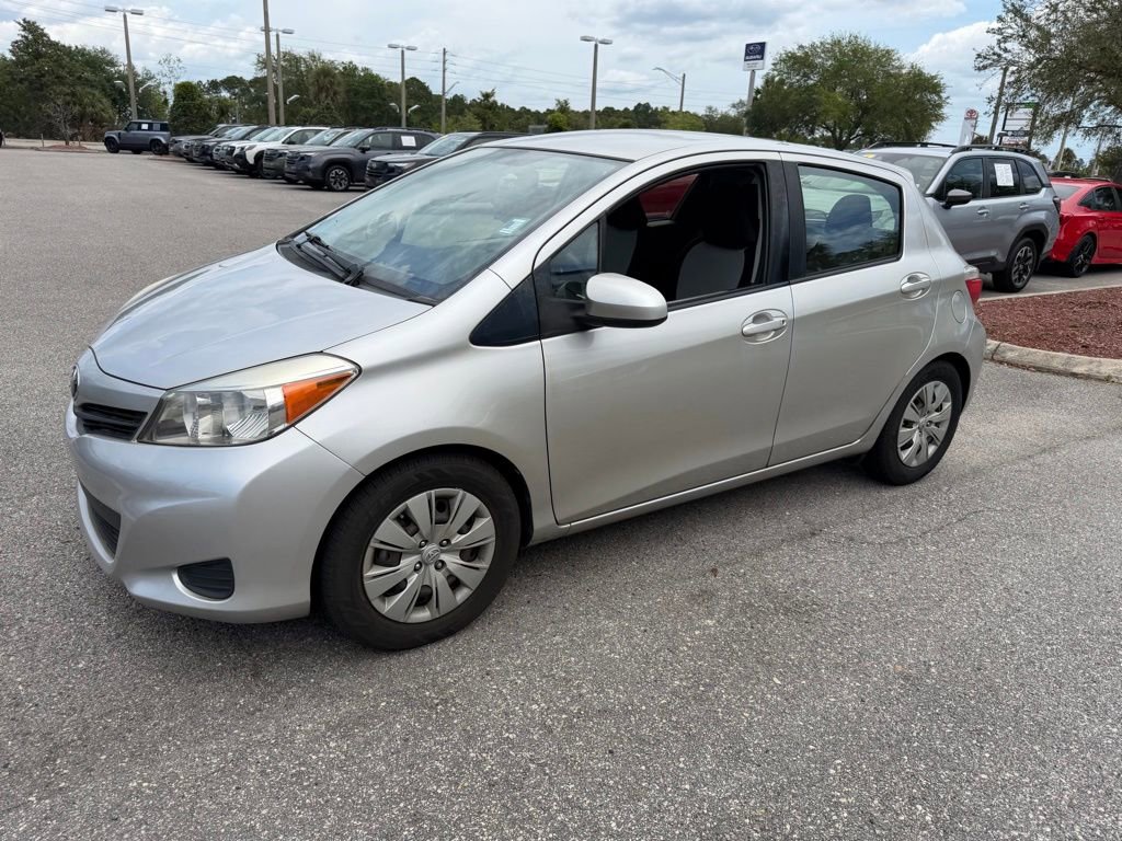 Used 2013 Toyota Yaris LE FWD image 12