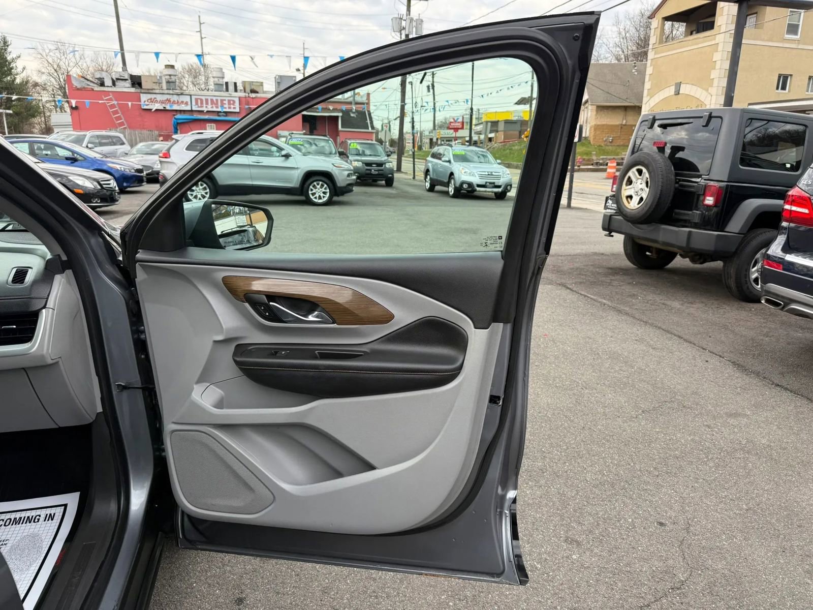 Used 2018 GMC Terrain SLE image 51