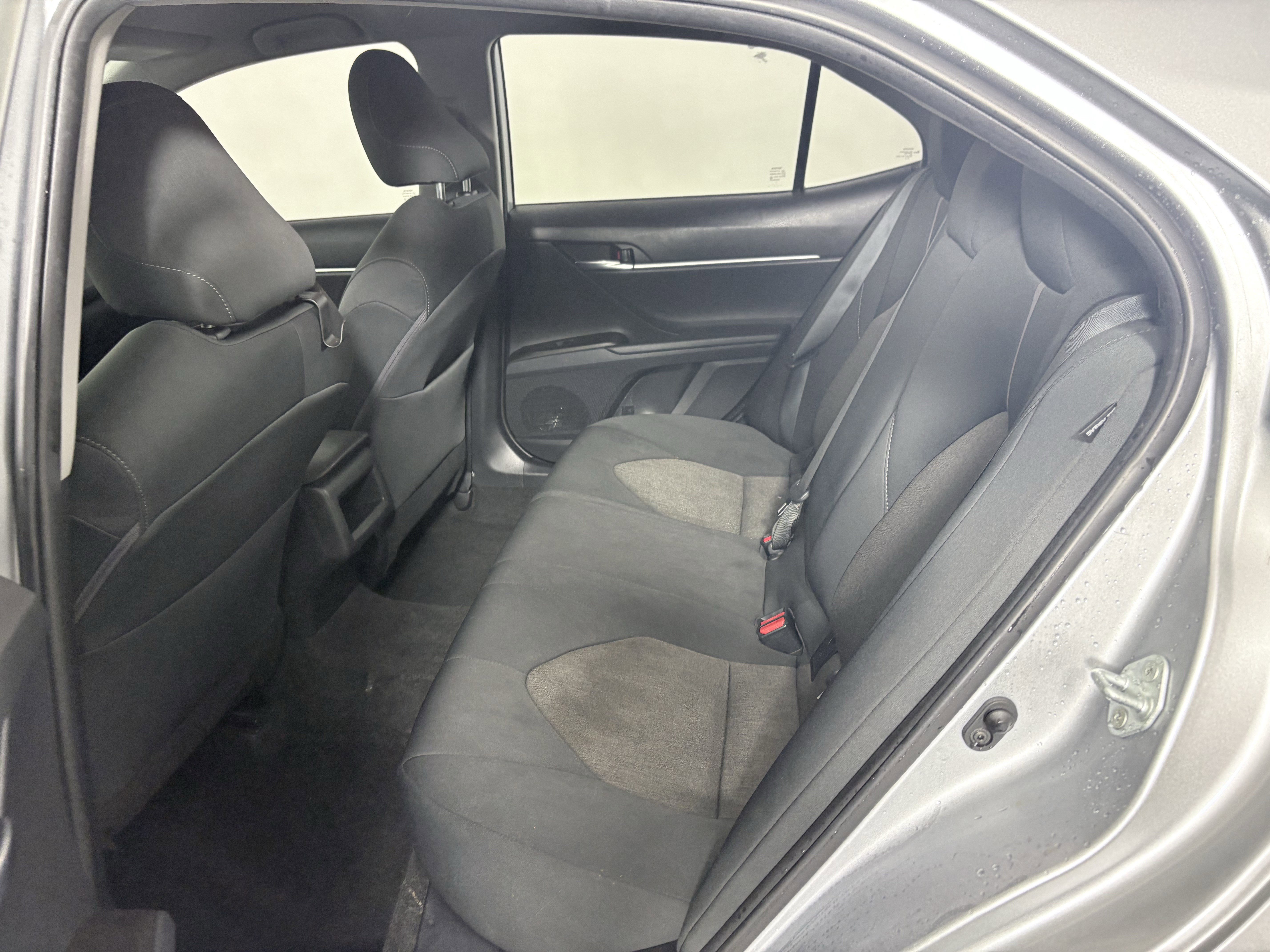 Used 2022 Toyota Camry LE image 24