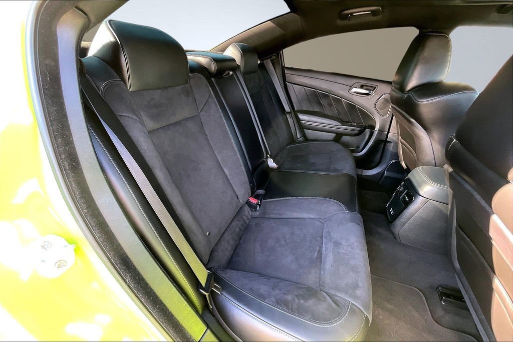 Used 2023 Dodge Charger R/T w/ Plus Group image 27