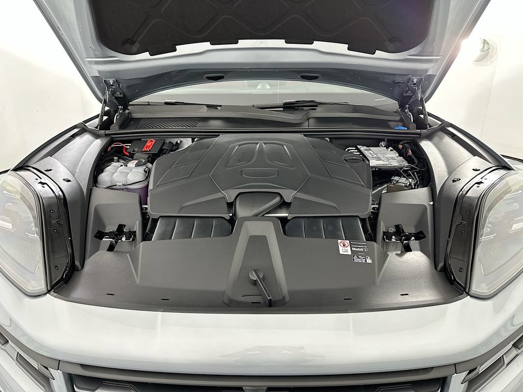 New 2026 Porsche Cayenne AWD/4WD image 32