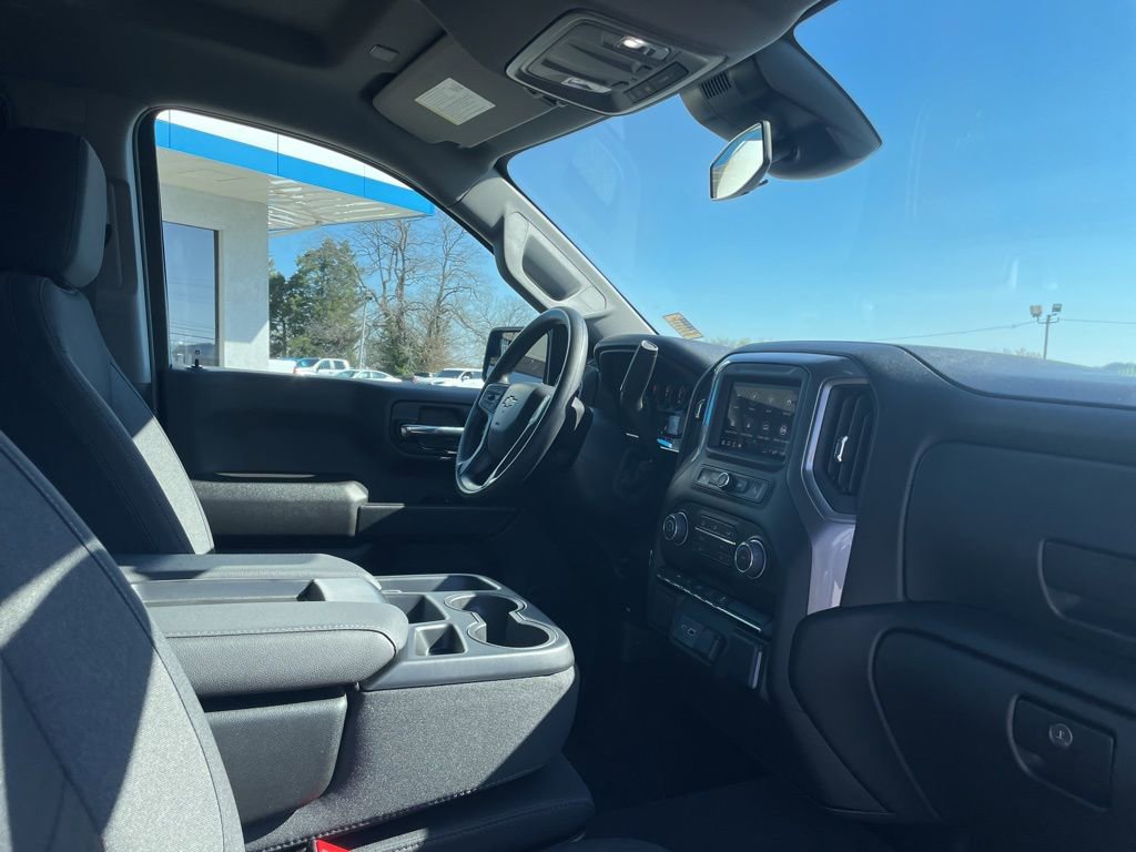 New 2026 Chevrolet Silverado 1500 Custom w/ Turbomax Blackout Package image 25